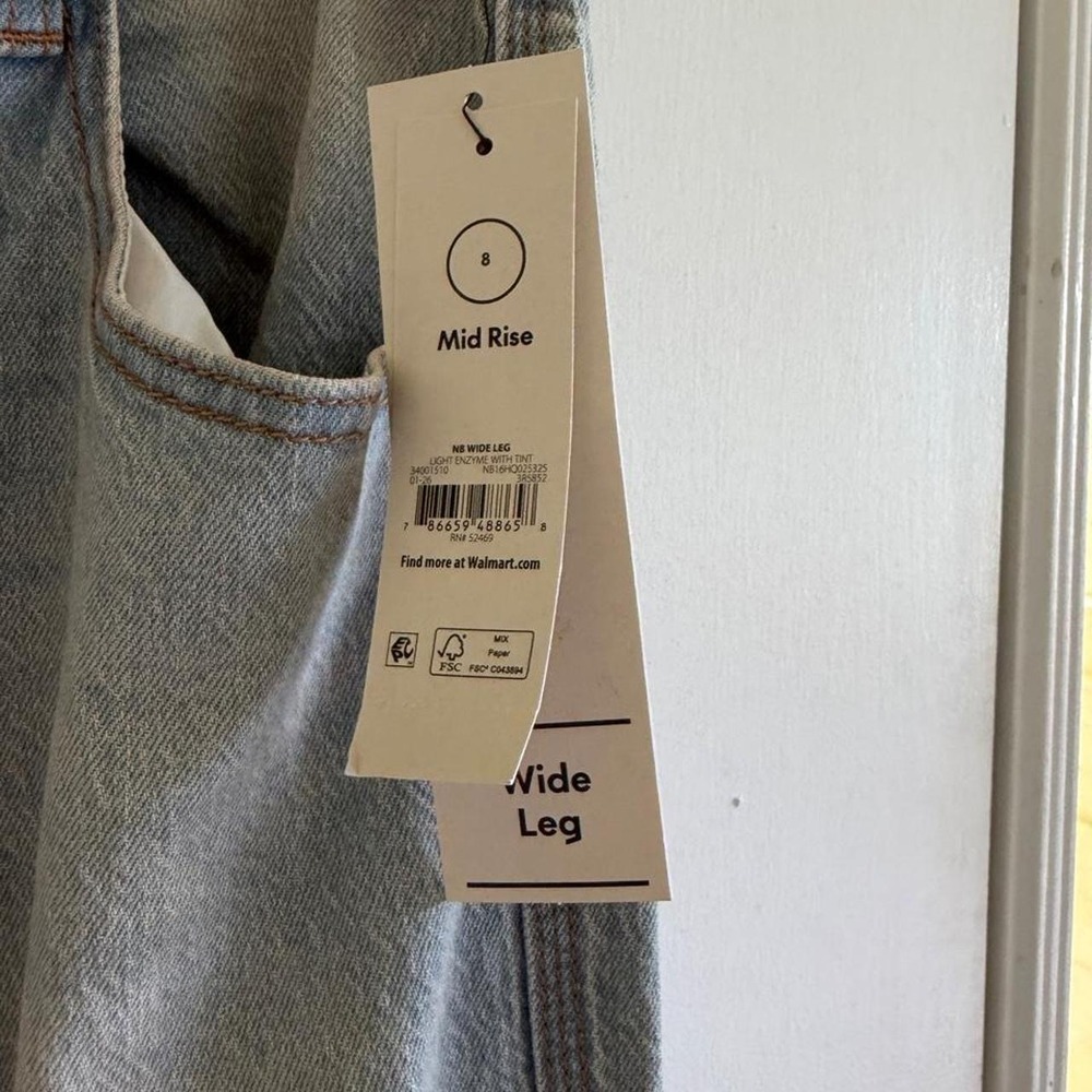 No Boundaries Womens Wide Leg Jeans Light Wash Mid Rise Denim Blue Size 8 NWT - Picture 3 of 4